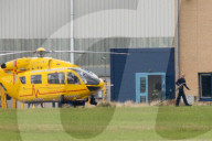 PEOPLE - Prinz William bei der Arbeit als Helipilot bei der 'East Anglian Air Ambulancee'