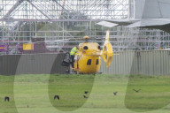 PEOPLE - Prinz William bei der Arbeit als Helipilot bei der 'East Anglian Air Ambulancee'