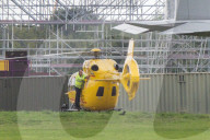 PEOPLE - Prinz William bei der Arbeit als Helipilot bei der 'East Anglian Air Ambulancee'