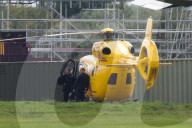 PEOPLE - Prinz William bei der Arbeit als Helipilot bei der 'East Anglian Air Ambulancee'