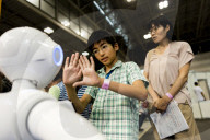FEATURE - RoboCup Fussball in Japan