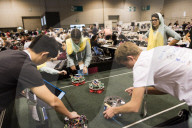 FEATURE - RoboCup Fussball in Japan