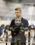 FEATURE - RoboCup Fussball in Japan