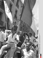 ALGER : Independance de l'Algerie - Arrivee de Ben Khedda et scenes de rue