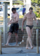 PEOPLE - Sportlich: Hugh Jackman mit seinem Trainer beim morgendlichen Workout