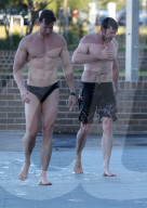 PEOPLE - Sportlich: Hugh Jackman mit seinem Trainer beim morgendlichen Workout