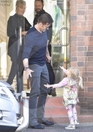 EXKLUSIV - Hugh Jackman spielt mit der Tochter von Freunden in Sydney