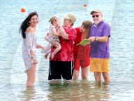 FEATURE - Taufe am Strand von Dorset