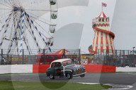 PEOPLE - Brian Johnson kippt in Silverstone an der 'Celebrity Challenge Trophy Race' seinen Austin A35