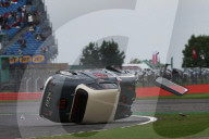 PEOPLE - Brian Johnson kippt in Silverstone an der 'Celebrity Challenge Trophy Race' seinen Austin A35