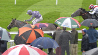 FEATURE - Ein Hauch von Ascot: Qatar Goodwood Pferderennen in West Sussex