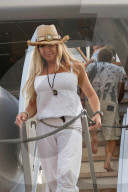 PEOPLE - Die Geissens ankern vor St. Tropez