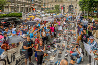 NEWS - New York: Proteste mit Schuhen gegen Trump's Anti-Immigrantions Agenda
