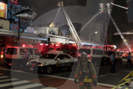NEWS - Japan: Brand im Tsukiji Fisch Markt in Tokio 