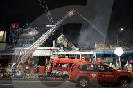 NEWS - Japan: Brand im Tsukiji Fisch Markt in Tokio 