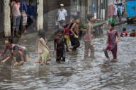 NEWS - Bangladesch: Heftige RegenfÃ¤lle in Dhaka