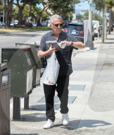 EXKLUSIV - Dustin Hoffman in Brentwood unterwegs