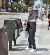 EXKLUSIV - Dustin Hoffman in Brentwood unterwegs
