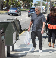 EXKLUSIV - Dustin Hoffman in Brentwood unterwegs