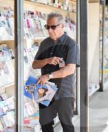 EXKLUSIV - Dustin Hoffman in Brentwood unterwegs