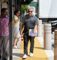 EXKLUSIV - Dustin Hoffman in Brentwood unterwegs
