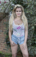 FEATURE - Entführt und im Darknet als Sexsklavin angeboten: Zwanzigjähriges Model Chloe Ayling