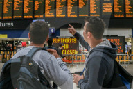 NEWS - London: Tausende Pendler von Bauarbeiten in der Waterloostation betroffen