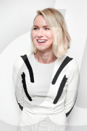 PORTRAIT - Naomi Watts