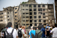 FEATURE - Die verfallene "Kriesgsschiff-Insel" Hashima bei Nagasaki ist eine Touristenattraktionl