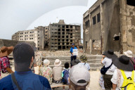 FEATURE - Die verfallene "Kriesgsschiff-Insel" Hashima bei Nagasaki ist eine Touristenattraktionl