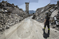 NEWS - Italien: Ein Jahr nach dem Erdbeben - die 'Rote Zone' in Amatrice