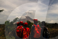  NEWS - Indonesien: Der Vulkan Sinabung ist weiterhin aktiv