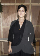 PORTRAIT - Carrie-Anne Moss