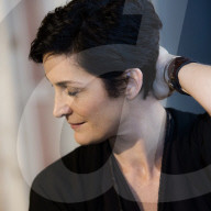 PORTRAIT - Carrie-Anne Moss