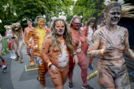 FEATURE - 'Streak for Tigers': Nackte Tiger für den London Zoo
