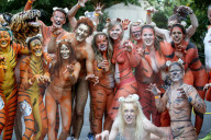 FEATURE - 'Streak for Tigers': Nackte Tiger für den London Zoo