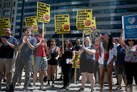 NEWS - Chicago: Demonstrationen gegen Rassisten Aufmarsch