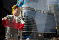 NEWS - Chicago: Demonstrationen gegen Rassisten Aufmarsch