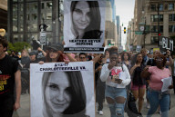 NEWS - Chicago: Demonstrationen gegen Rassisten Aufmarsch