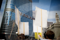NEWS - Chicago: Demonstrationen gegen Rassisten Aufmarsch
