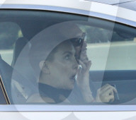 EXKLUSIV - Kahle  Kate Hudson schminkt sich im Auto bevor sie "behutet" aussteigt