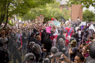 NEWS - Charlottesville: Aufmarsch von Mitgliedern des Ku Klux Klan 