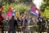 NEWS - Charlottesville: Aufmarsch von Mitgliedern des Ku Klux Klan 