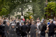 NEWS - Charlottesville: Aufmarsch von Mitgliedern des Ku Klux Klan 