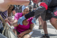 NEWS - Tote und Verletzte in Charlottesville: Auto rast in Menschenmenge