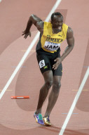 NEWS - London Leichtathletik WM: Usain Bolt verabschiedet sich mit einem "Purzelbaum"