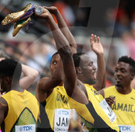 NEWS - London Leichtathletik WM: Usain Bolt verabschiedet sich mit einem "Purzelbaum"