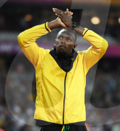NEWS - London Leichtathletik WM: Usain Bolt verabschiedet sich mit einem "Purzelbaum"
