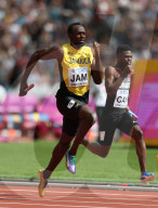 NEWS - London Leichtathletik WM: Usain Bolt verabschiedet sich mit einem "Purzelbaum"
