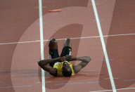 NEWS - London Leichtathletik WM: Usain Bolt verabschiedet sich mit einem "Purzelbaum"